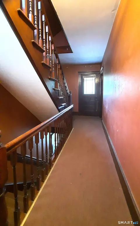 Entry Way - 15 Milton St, Putnam, CT 06260 photo 1 of 2