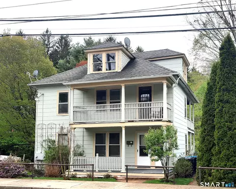 15 Milton St, Putnam, CT 06260
