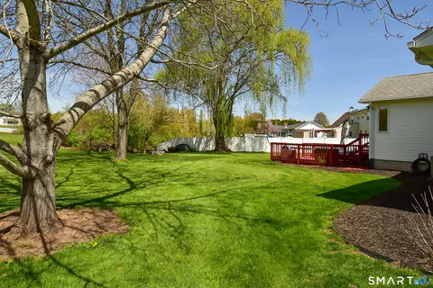 Exterior - 98 Kildeer Ln, Suffield, CT 06078 photo 2 of 5