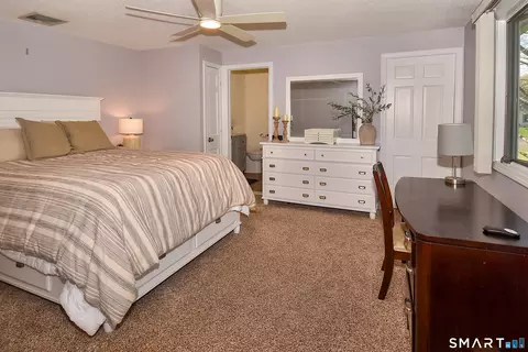 Bedroom - 98 Kildeer Ln, Suffield, CT 06078 photo 4 of 6