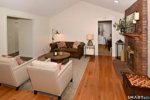 Living - 98 Kildeer Ln, Suffield, CT 06078 photo 2 of 6