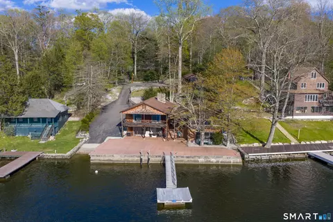 748 Lake Dr, Winchester, CT 06098