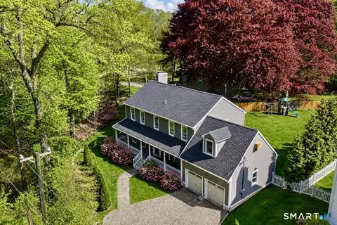 179 W Rocks Rd, Norwalk, CT 06851