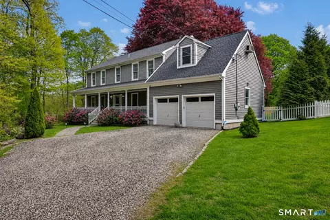 179 W Rocks Rd, Norwalk, CT 06851