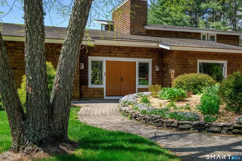 Exterior - 140 Second Hill Rd, Bridgewater, CT 06752 photo 4 of 13