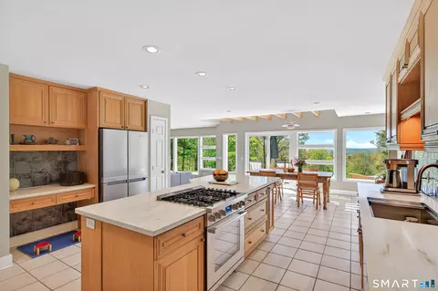 Kitchen - 140 Second Hill Rd, Bridgewater, CT 06752 photo 3 of 4