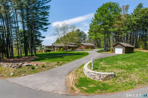 Exterior - 140 Second Hill Rd, Bridgewater, CT 06752 photo 3 of 13