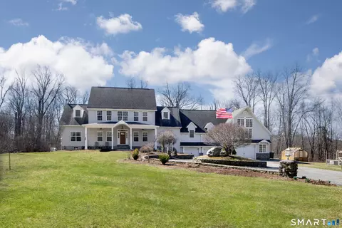 27 Smoke Ridge Dr, Sherman, CT 06784
