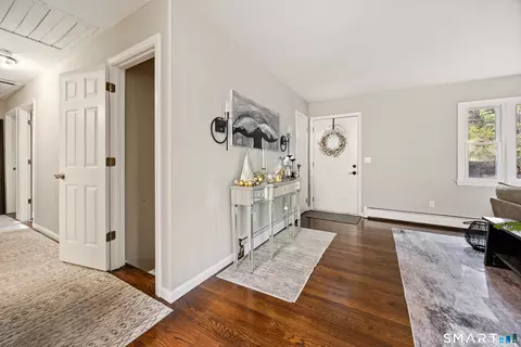 Entry Way - 50 Candee Rd, Prospect, CT 06712 photo 2 of 4