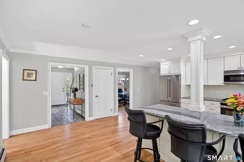 Entry Way - 19 Crabapple Ln, Newtown, CT 06470 photo 2 of 4