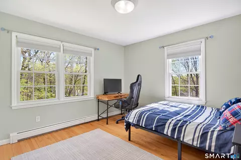 Bedroom - 19 Crabapple Ln, Newtown, CT 06470 photo 3 of 4
