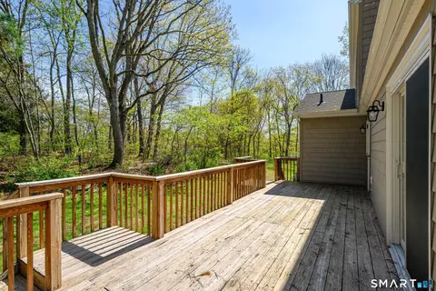 Exterior - 19 Crabapple Ln, Newtown, CT 06470 photo 12 of 13