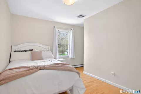 Bedroom - 19 Crabapple Ln, Newtown, CT 06470 photo 4 of 4