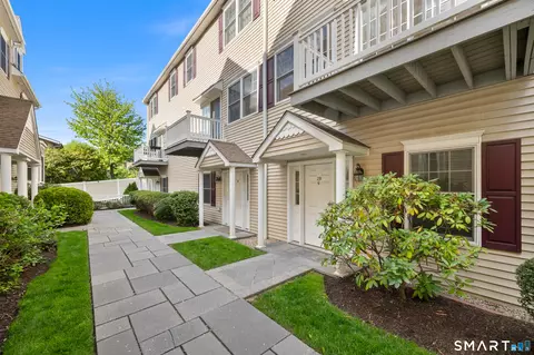 160 Glenbrook Rd #2B, Stamford, CT 06902