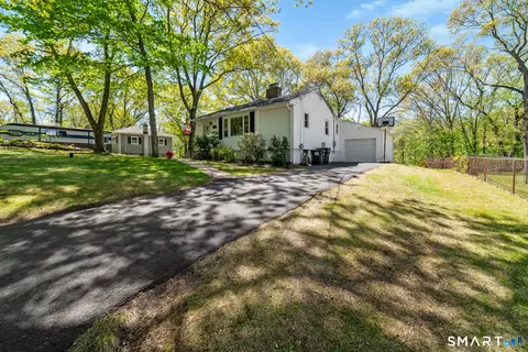 16 Colony St Ext, Seymour, CT 06483