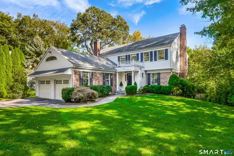 27 Point O Woods Rd S, Darien, CT 06820