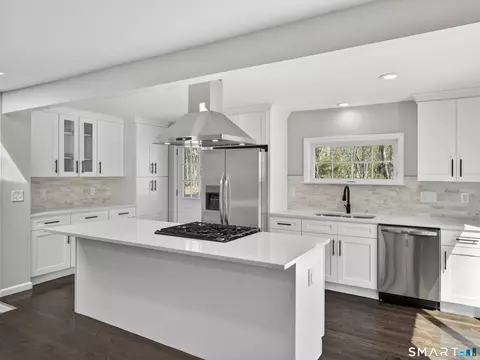 Kitchen - 9 Ben Merrill Rd, Clinton, CT 06413 photo 3 of 3