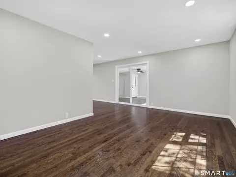 Living - 9 Ben Merrill Rd, Clinton, CT 06413 photo 5 of 5
