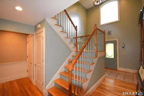 Entry Way - 378 Lathrop Rd, Plainfield, CT 06374 photo 2 of 6
