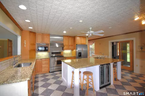 Kitchen - 378 Lathrop Rd, Plainfield, CT 06374 photo 5 of 5