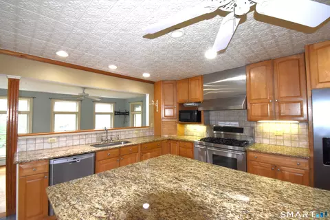 Kitchen - 378 Lathrop Rd, Plainfield, CT 06374 photo 2 of 5