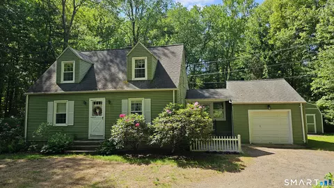 63 Moravia Rd, Avon, CT 06001