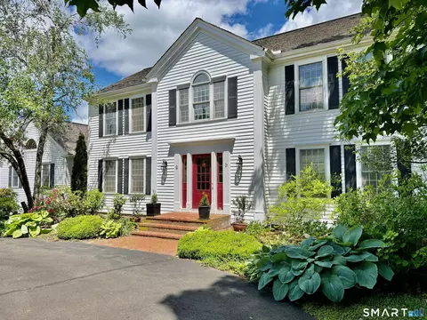 25 Highmeadow Ln, Roxbury, CT 06783
