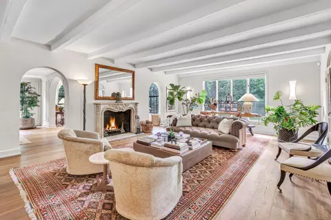 61 Clapboard Hill Rd, Westport, CT 06880