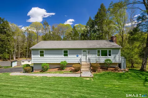 202 Grasslands Rd, Southbury, CT 06488