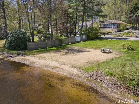 57 Beaver Dam Rd, Woodstock, CT 06282