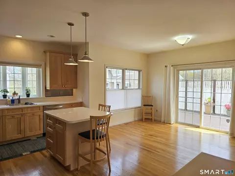 Kitchen - 26 Seminole Cir, Bantam, CT 06750 photo 3 of 3