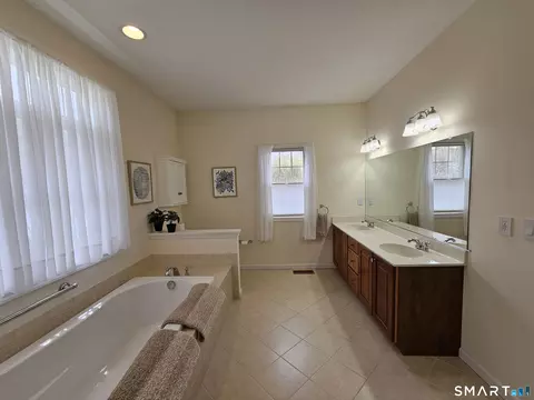 Bath - 26 Seminole Cir, Bantam, CT 06750 photo 1 of 6