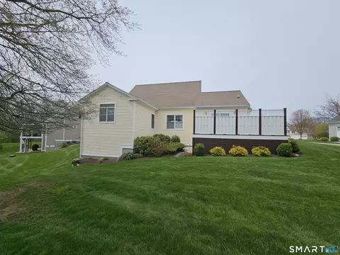 Exterior - 26 Seminole Cir, Bantam, CT 06750 photo 2 of 4