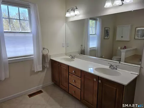 Bath - 26 Seminole Cir, Bantam, CT 06750 photo 2 of 6