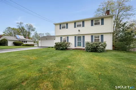 32 Loveland Ln, Bristol, CT 06010
