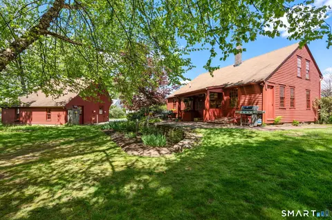 Exterior - 921 Thompsonville Rd, Suffield, CT 06078 photo 9 of 10