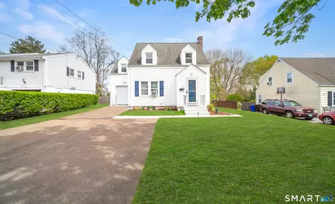 78 Highland Ave, Middletown, CT 06457