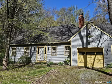 98 Hogs Back Rd, Oxford, CT 06478