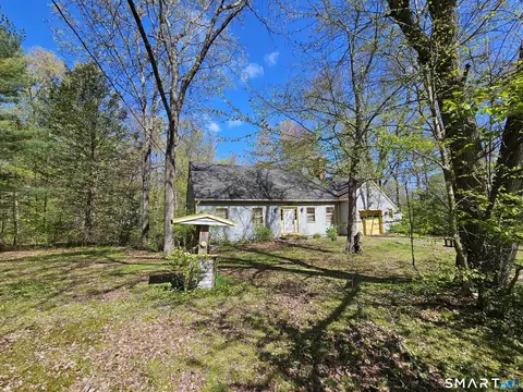 98 Hogs Back Rd, Oxford, CT 06478