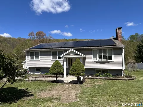 205 West Rd, Beacon Falls, CT 06403