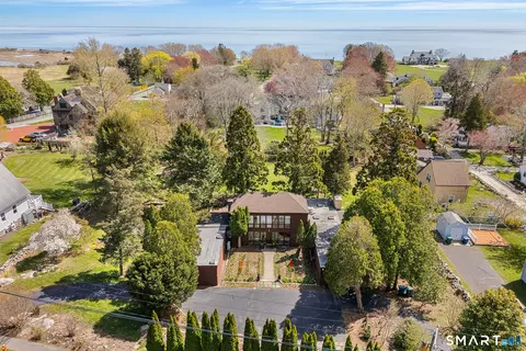 6 Shore Rd, Waterford, CT 06385
