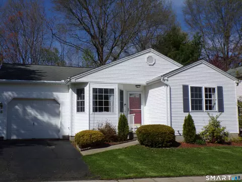 8 Pheasant Hill Drive Dr, Enfield, CT 06082