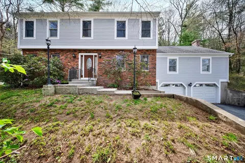 113 Laurel Hill Rd, Brooklyn, CT 06234