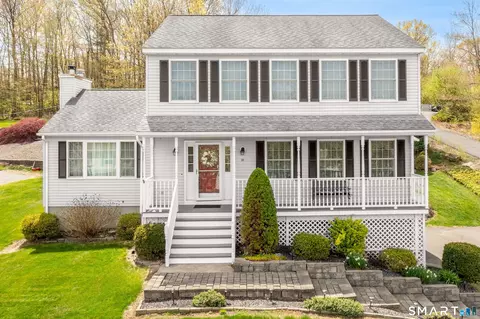 39 Hopkins Hill Rd, Naugatuck, CT 06770
