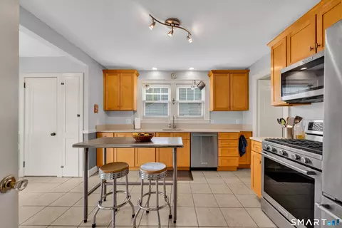 Kitchen - 44 Beverly Rd, Wethersfield, CT 06109 photo 1 of 3