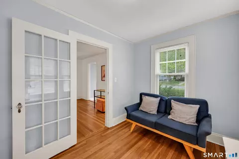Entry Way - 44 Beverly Rd, Wethersfield, CT 06109 photo 2 of 2