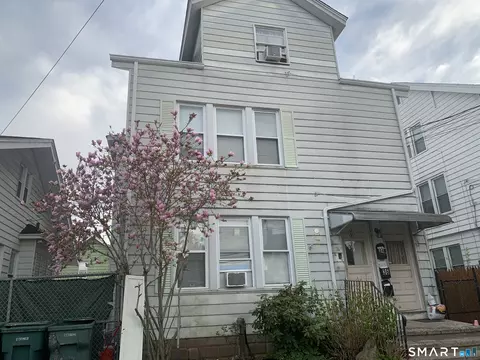34 Helen St, Hamden, CT 06514