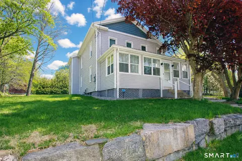452 Essex Rd, Westbrook, CT 06498