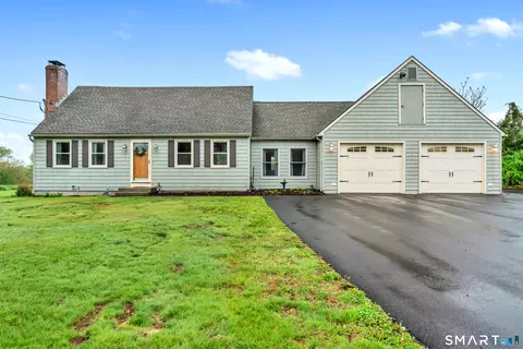 1015 Northrop Rd, Wallingford, CT 06492