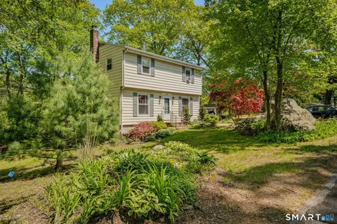 148 Flanders Rd, Stonington, CT 06378
